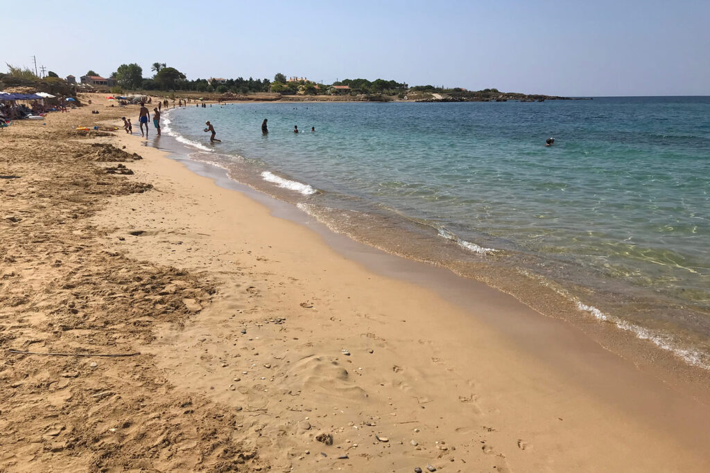 la-spiaggia-di-Megali-Ammos-02