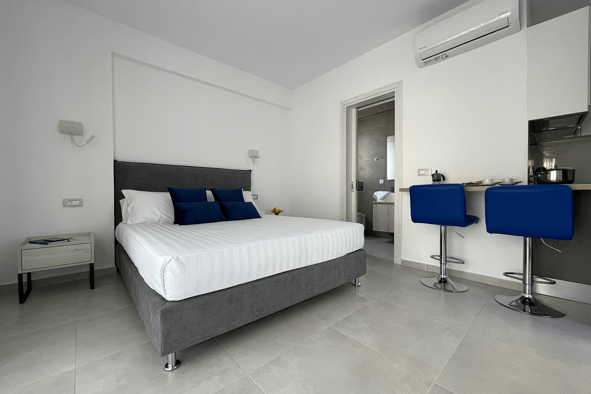 Magic-Kefalonia-Villa-Studios-Pool-View-1920-1280-01-min